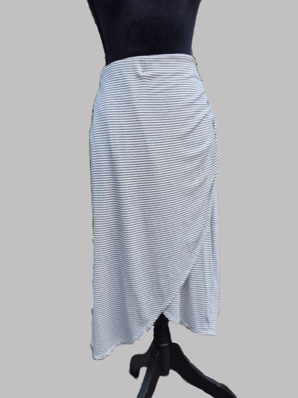 Max Studio Jersey Knit Black & White Stripe Wrap Style Skirt, Size XL